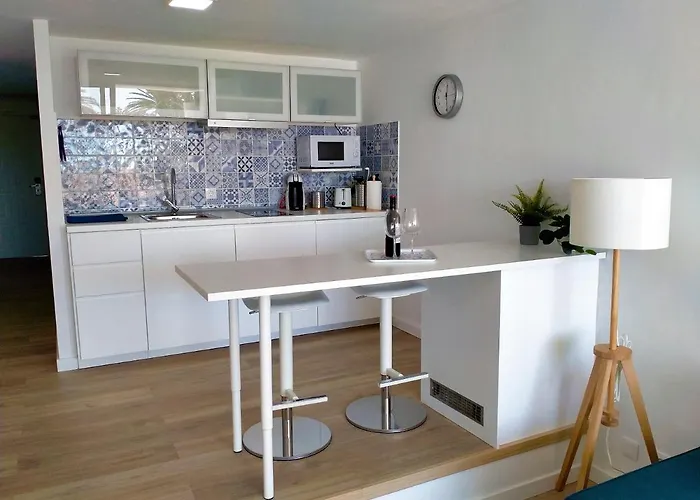 Tamaran 208 * פלאייה דל אינגלז